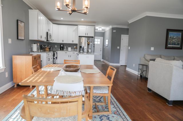 145 PAIGE ST, Waynesboro, VA 22980