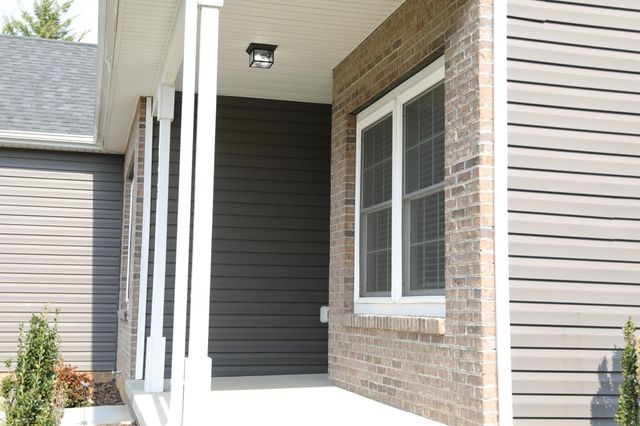 145 PAIGE ST, Waynesboro, VA 22980