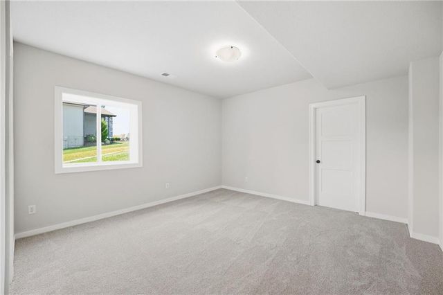 2127 NW killarney Lane, Lee's Summit, MO 64081