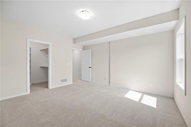 2127 NW killarney Lane, Lee's Summit, MO 64081