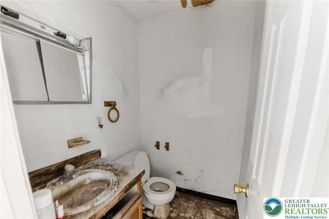 708 Cherokee Street, Bethlehem City, PA 18015