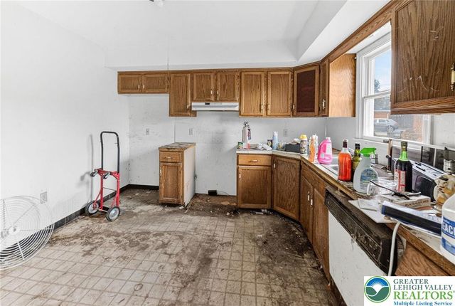 708 Cherokee Street, Bethlehem City, PA 18015