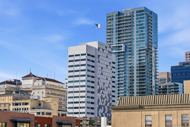 908 G St 17, San Diego, CA 92101