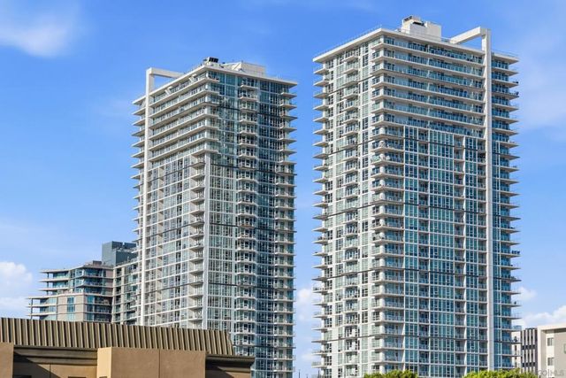 908 G St 17, San Diego, CA 92101