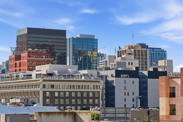 908 G St 17, San Diego, CA 92101