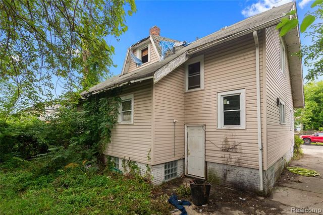 195 W Greendale, Highland Park, MI 48203