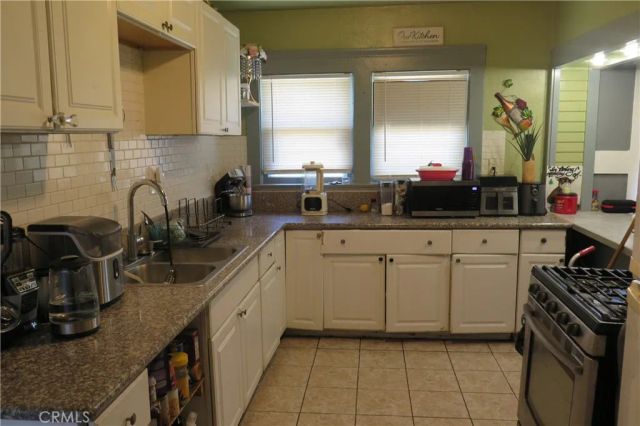 109 Kimball Avenue East, Hemet, CA 92543