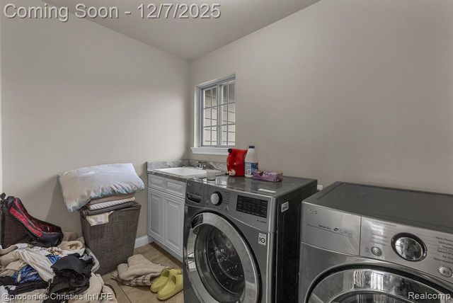 21852 Rio Grande Drive, Macomb, MI 48044