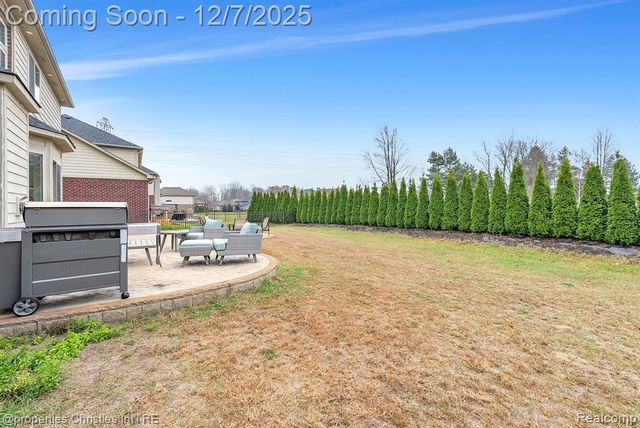 21852 Rio Grande Drive, Macomb, MI 48044