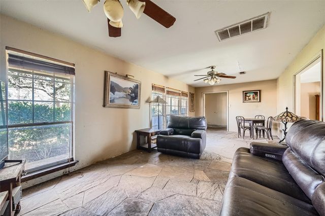 5256-5258 Bell Springs RD, Dripping Springs, TX 78620