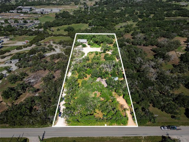 5256-5258 Bell Springs RD, Dripping Springs, TX 78620