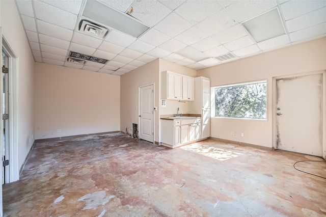 5256-5258 Bell Springs RD, Dripping Springs, TX 78620