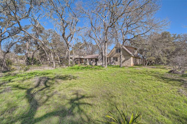5256-5258 Bell Springs RD, Dripping Springs, TX 78620