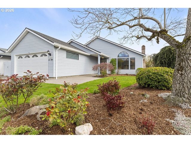 15638 Ne RUSSELL Pl, Portland, OR 97230