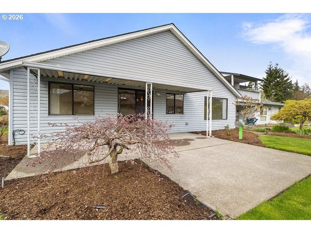 15638 Ne RUSSELL Pl, Portland, OR 97230