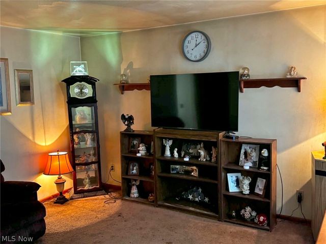 205 Canterbury Boulevard, Steubenville, OH 43952