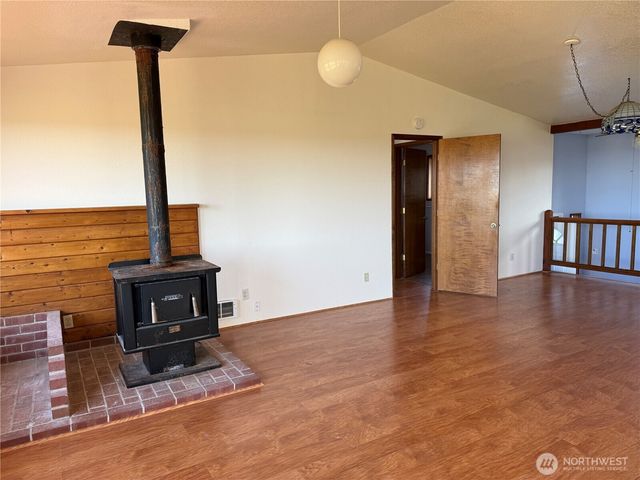 30011 G Street, Ocean Park, WA 98640