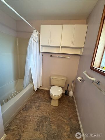 30011 G Street, Ocean Park, WA 98640