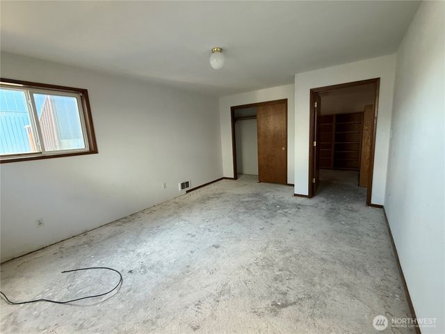 30011 G Street, Ocean Park, WA 98640