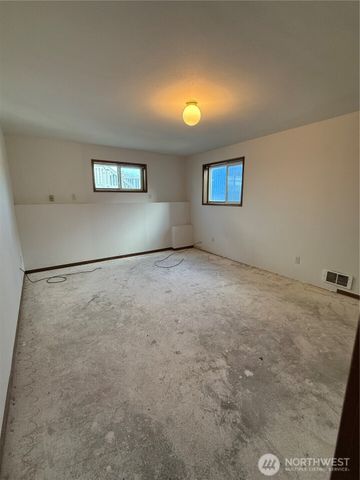 30011 G Street, Ocean Park, WA 98640