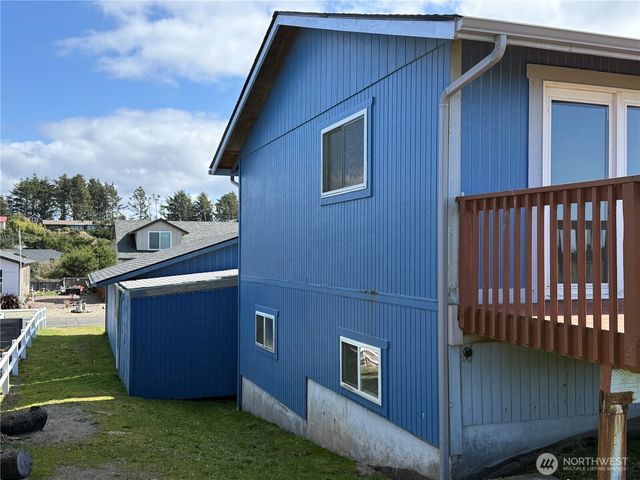 30011 G Street, Ocean Park, WA 98640