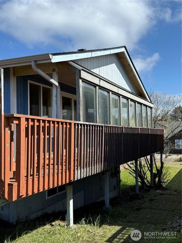 30011 G Street, Ocean Park, WA 98640