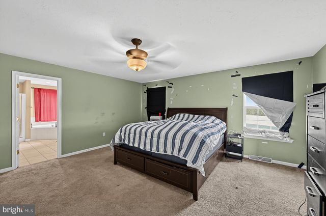52 QUARTZ RIDGE DR, York, PA 17408