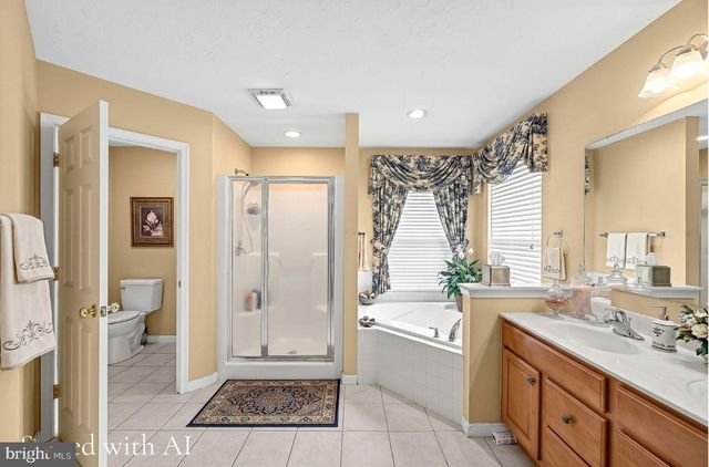 52 QUARTZ RIDGE DR, York, PA 17408