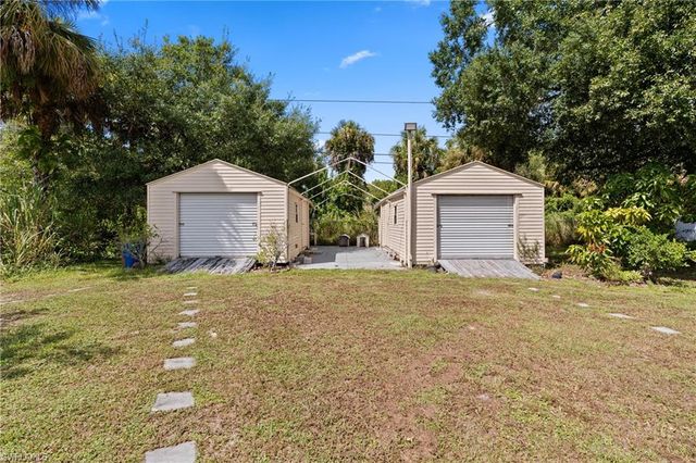 609 Gerald AVE, Lehigh Acres, FL 33936