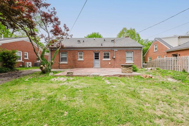 620 Chinoe Road, Lexington, KY 40502
