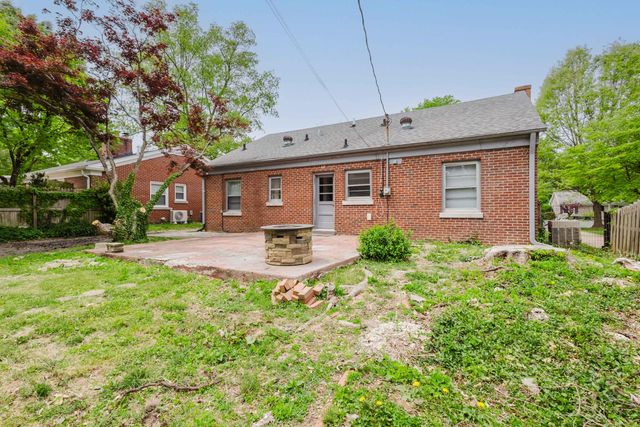 620 Chinoe Road, Lexington, KY 40502
