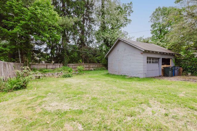620 Chinoe Road, Lexington, KY 40502