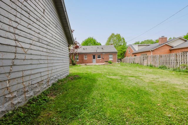 620 Chinoe Road, Lexington, KY 40502