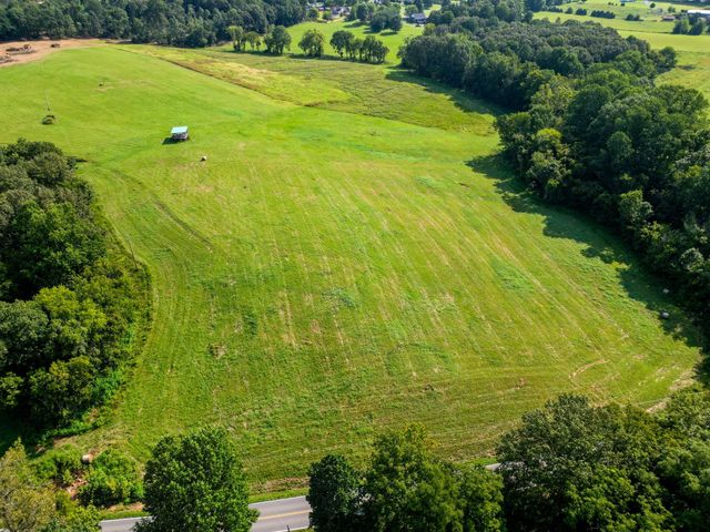 4046 Old Coopertown Road, Springfield, TN 37172