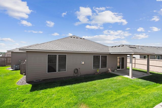 4803 Tamarisk Dr, Pasco, WA 99301