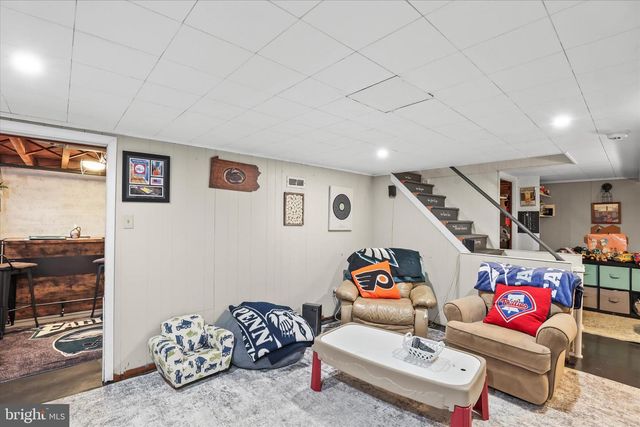 604 BELMONT AVE, Reading, PA 19605