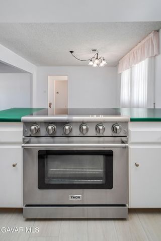 43037 50th Street West, Quartz Hill, CA 93536