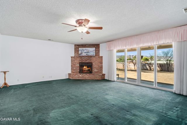 43037 50th Street West, Quartz Hill, CA 93536