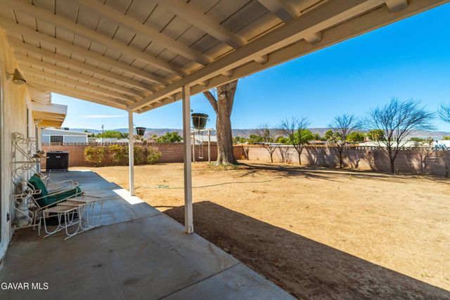 43037 50th Street West, Quartz Hill, CA 93536