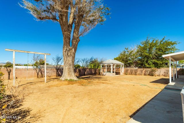 43037 50th Street West, Quartz Hill, CA 93536