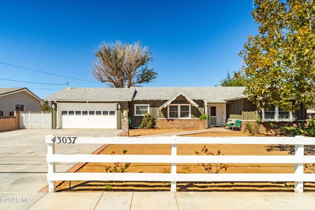 43037 50th Street West, Quartz Hill, CA 93536
