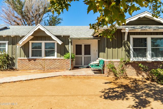 43037 50th Street West, Quartz Hill, CA 93536