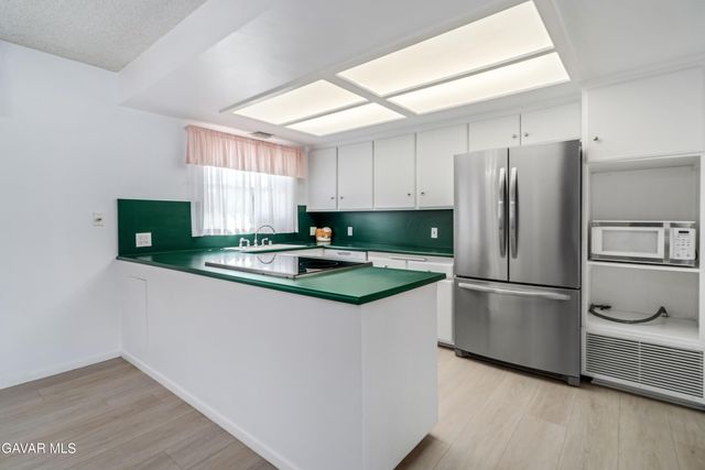 43037 50th Street West, Quartz Hill, CA 93536
