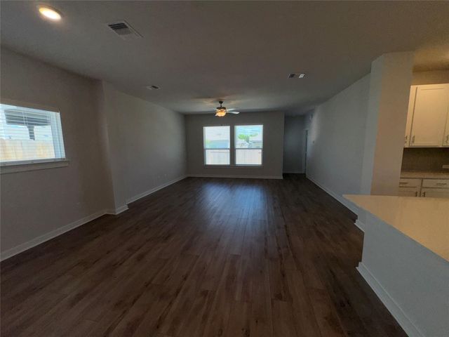 102 Milo DR, Hutto, TX 78634