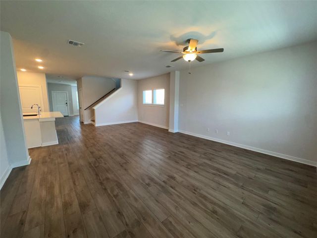 102 Milo DR, Hutto, TX 78634