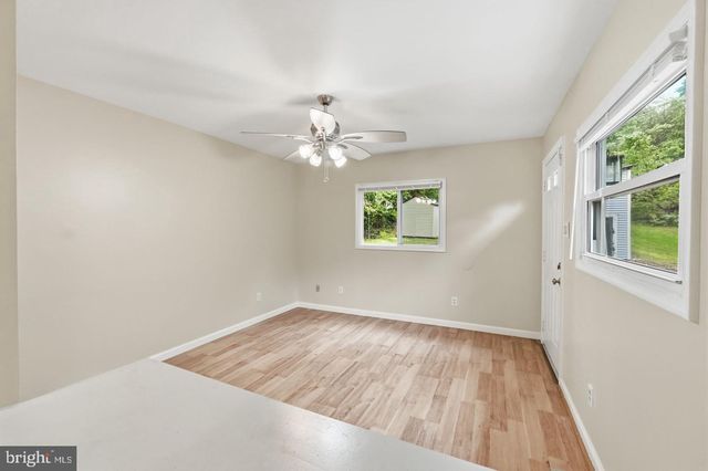 8402 SLEEPY HOLLOW RD, Fort Washington, MD 20744