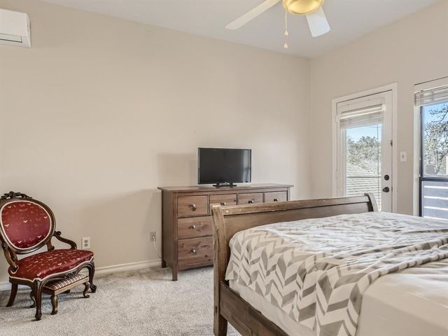 1404 Norwalk LN 213, Austin, TX 78703