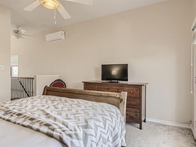1404 Norwalk LN 213, Austin, TX 78703