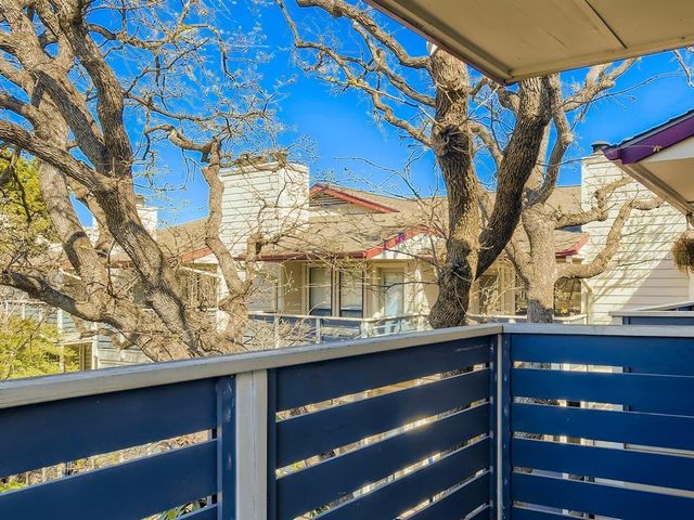 1404 Norwalk LN 213, Austin, TX 78703