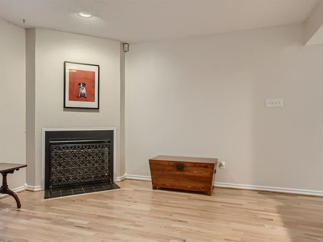 1404 Norwalk LN 213, Austin, TX 78703
